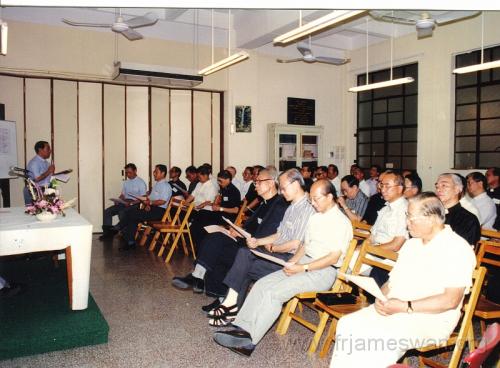 1991 Oct 1 Holy Spirit Seminar - Celebration - 54