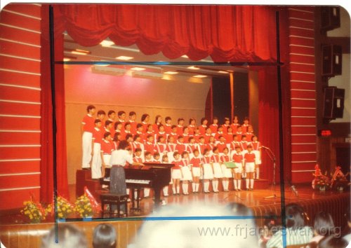 album-18d-pic-11-Children-Choir