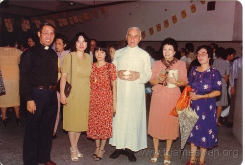 1982-Sept-25-Golden-Jubilee-of-Ordination-of-Fr-Tong-Dol-Ming-16